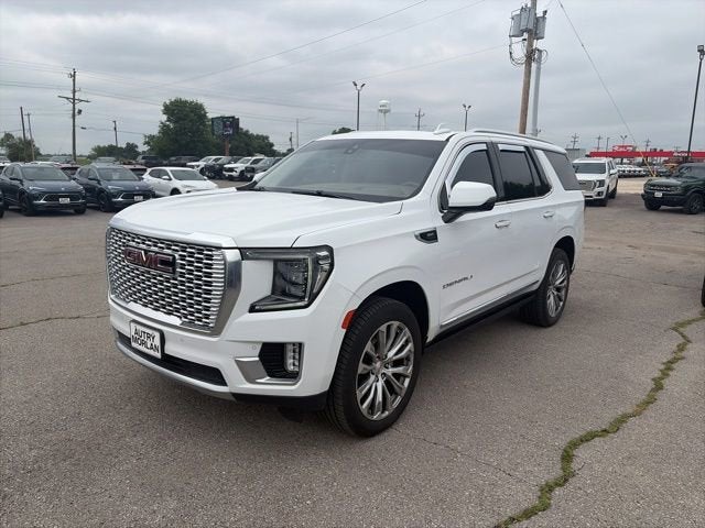 2022 GMC Yukon — side profile view